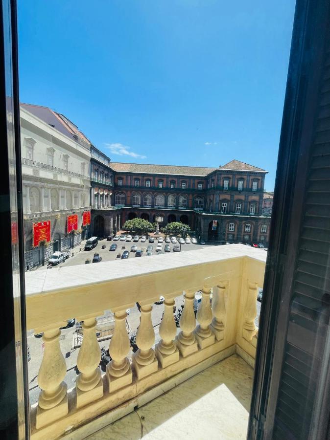 Appartamento Sul Teatro San Carlo Naples Exterior photo