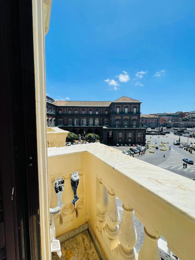 Appartamento Sul Teatro San Carlo Naples Exterior photo