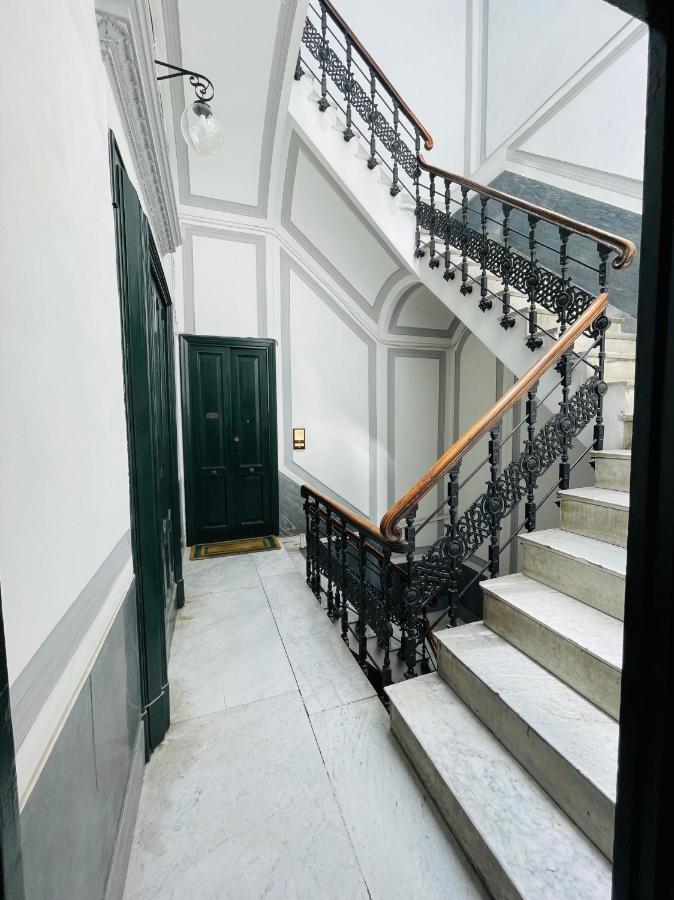 Appartamento Sul Teatro San Carlo Naples Exterior photo
