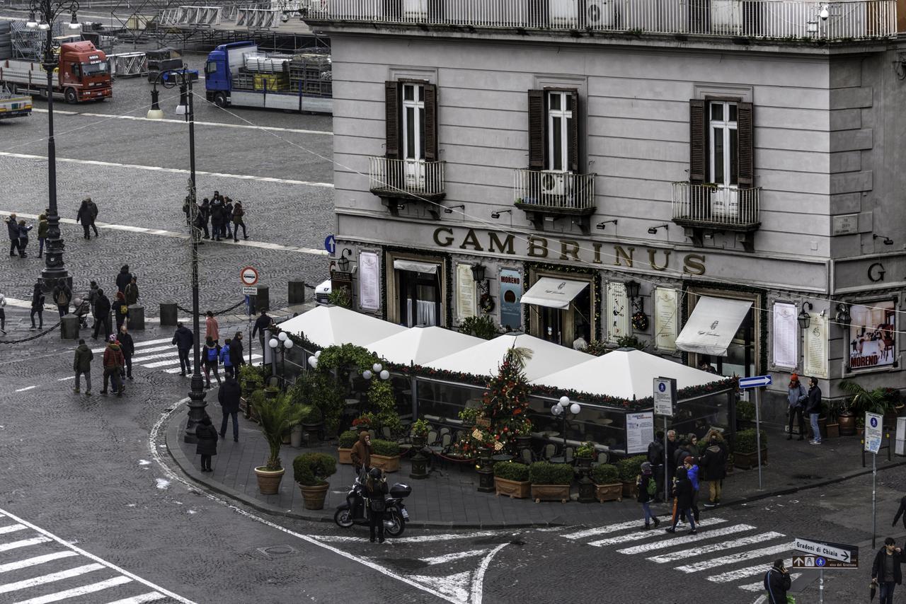 Appartamento Sul Teatro San Carlo Naples Exterior photo